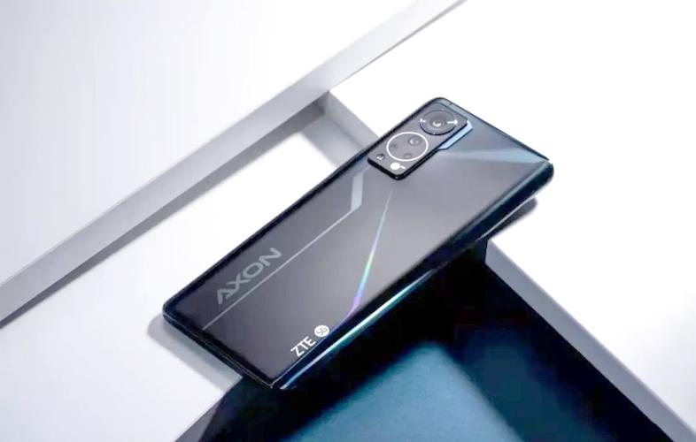 中兴Axon 30S – 屏下摄像智能手机_百科资料