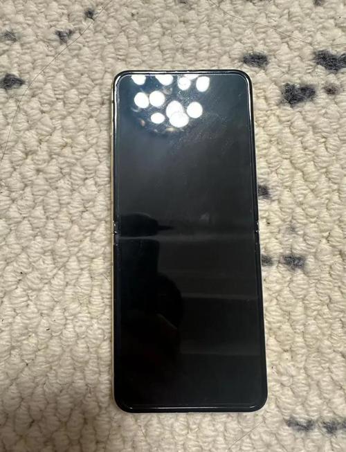三星W24 Flip - 折叠屏高端手机_百科资料-2 三星W24 Flip - 折叠屏高端手机_百科资料-2