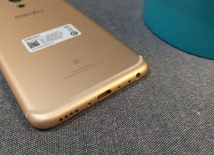 魅族 PRO 6s - 全金属旗舰手机_资料手册-4 魅族 PRO 6s - 全金属旗舰手机_资料手册-4