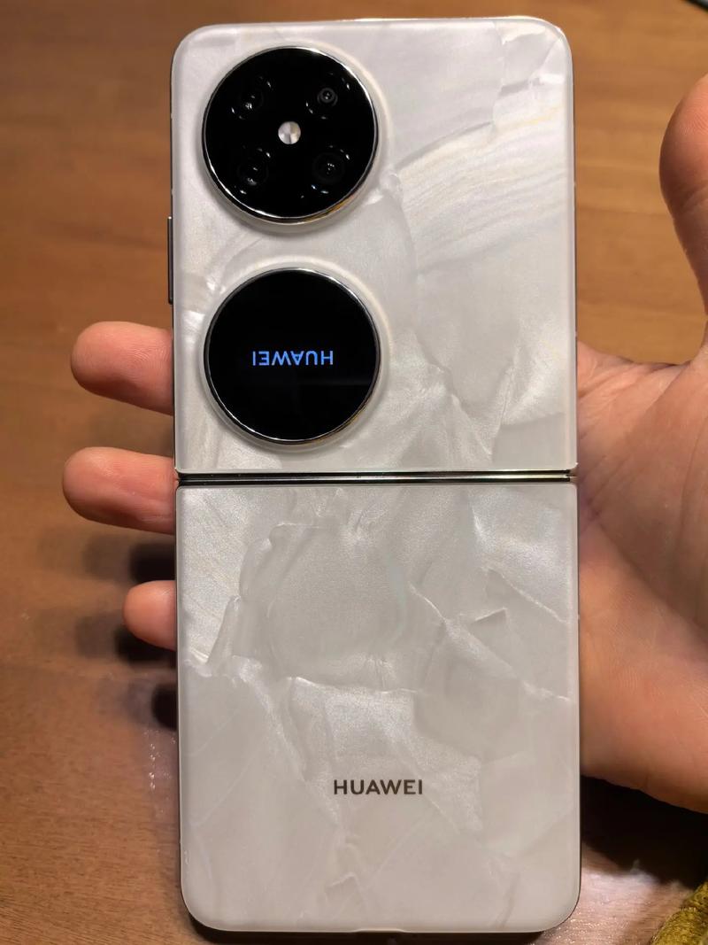 华为Pocket 2 - 折叠屏影像手机_资料手册-3