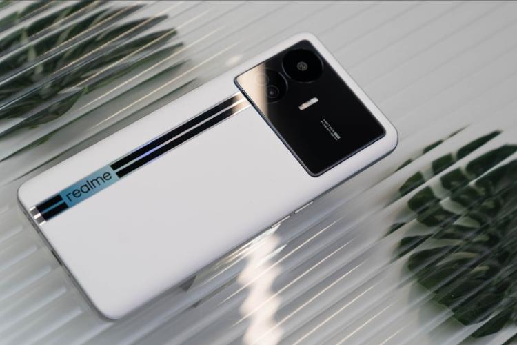 realme GT Neo5 SE - 性能续航双芯手机_资料库-2