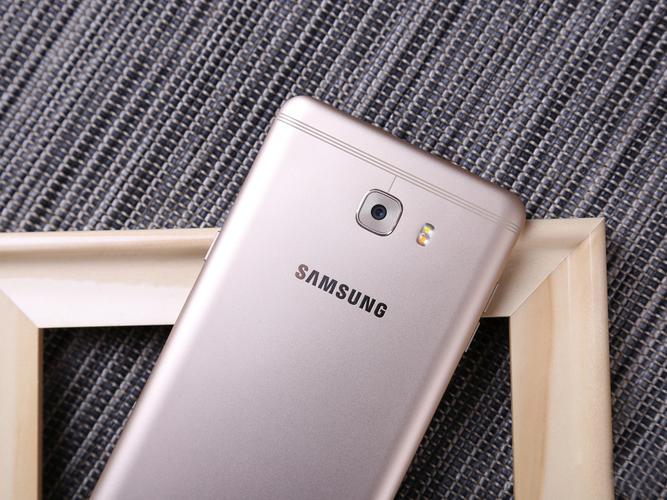 Galaxy C9 Pro - 大屏影音智能手机_资料大全-4 Galaxy C9 Pro - 大屏影音智能手机_资料大全-4