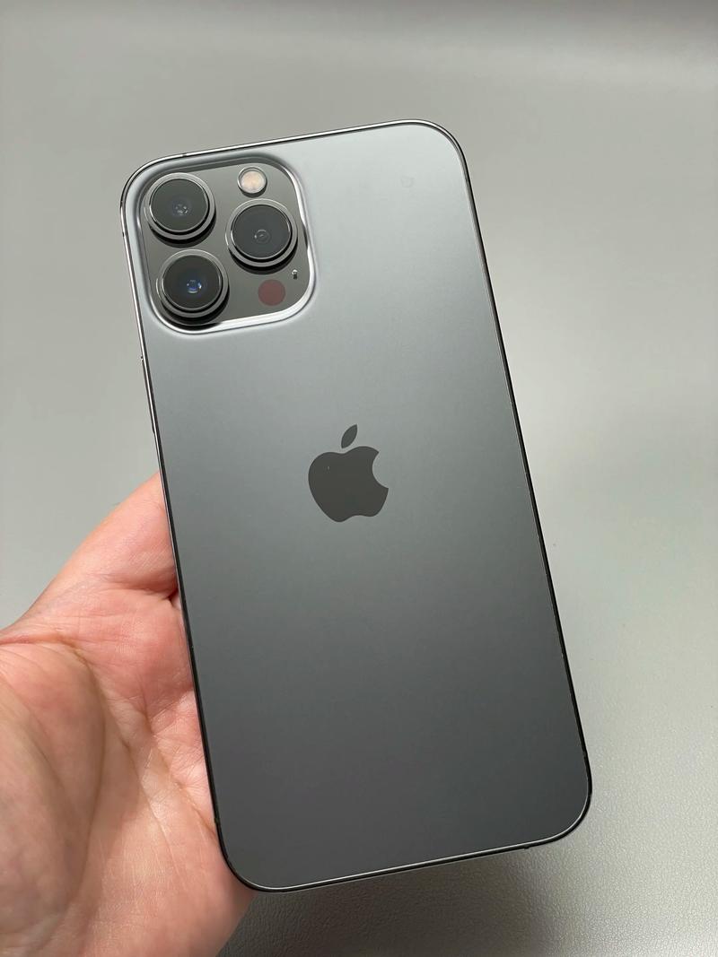 iPhone 13 Pro Max - 专业影像旗舰手机_百科资料-3