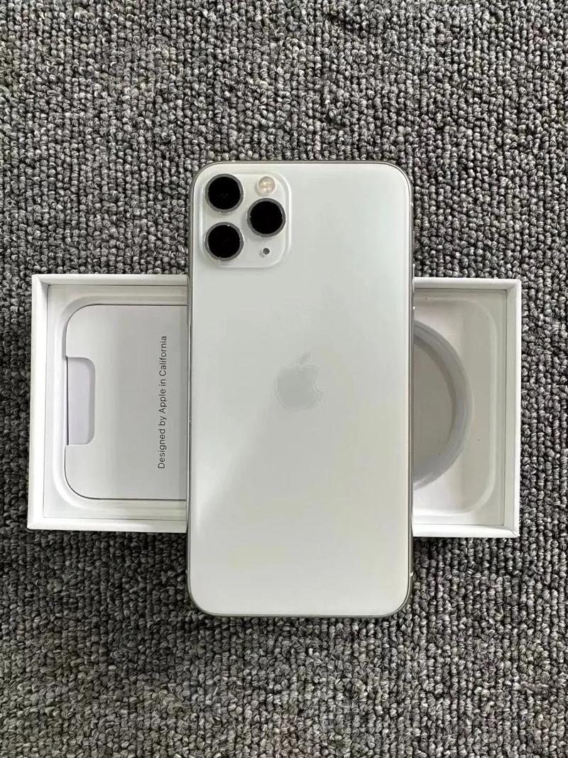 iPhone 11 Pro - 三摄旗舰智能手机_资料库-3