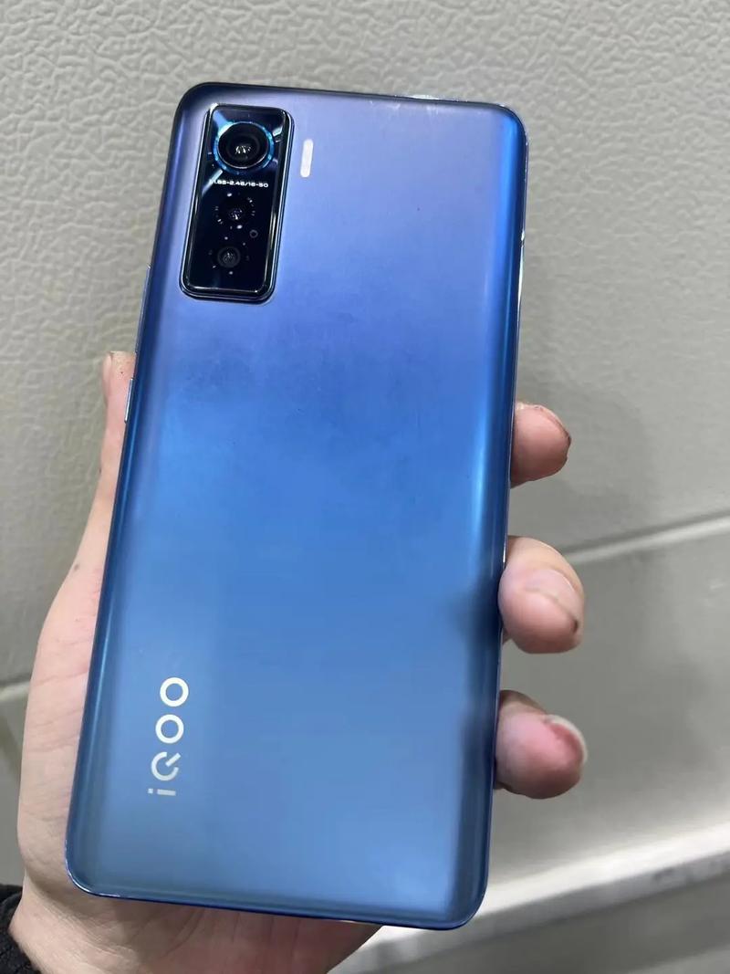 iQOO 5 – 120Hz高刷电竞手机_百科资料