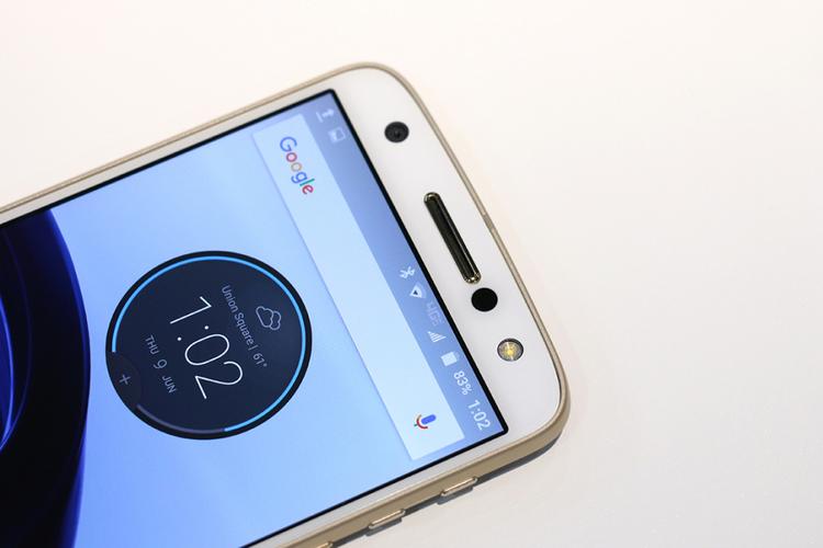 Moto Z2 Force - 模块化防碎屏手机_资料手册-4