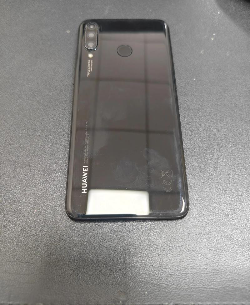 华为 P20 Lite - 高性价比全面屏手机_百科资料-1