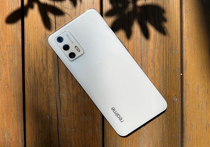 realme GT Neo2T - 电竞游戏旗舰手机_百科资料-4