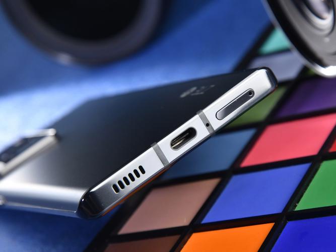 中兴Axon 30 Ultra - 三主摄影像旗舰手机_资料大全-2 中兴Axon 30 Ultra - 三主摄影像旗舰手机_资料大全-2