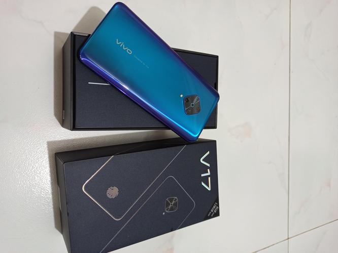 vivo V17 – 超清四摄智能手机_百科资料
