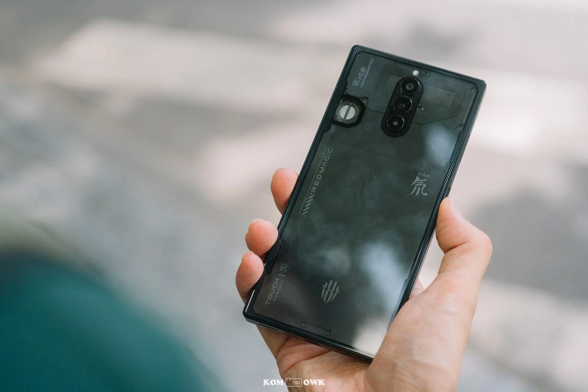红魔8S Pro - 电竞旗舰手机_百科资料-5