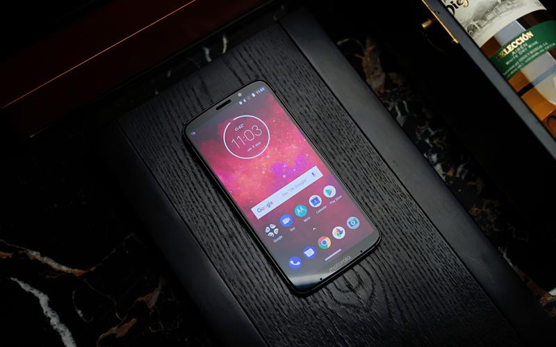 摩托罗拉 Moto Z3 Play - 模块化中端手机_资料库-2
