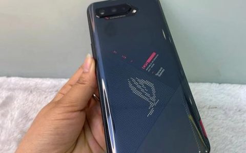 ROG游戏手机5 Ultimate – 专业电竞游戏手机_百科资料