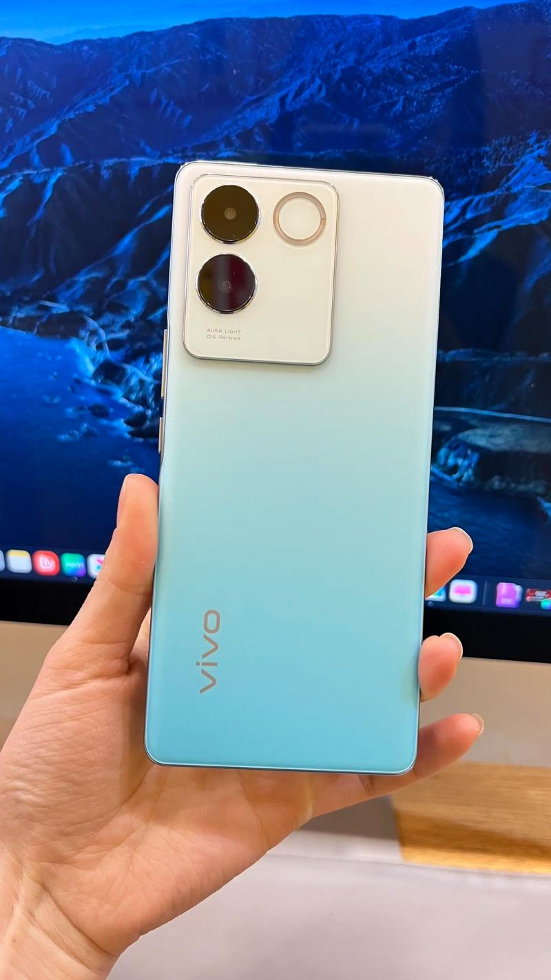 vivo S17e - 柔光人像手机_资料库-2