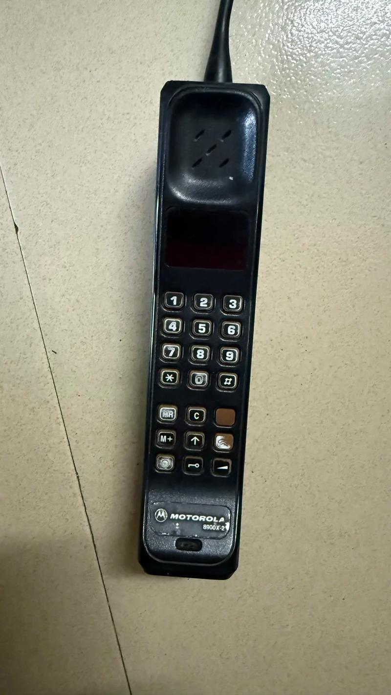 摩托罗拉 W390 - 翻盖时尚手机_资料手册-5