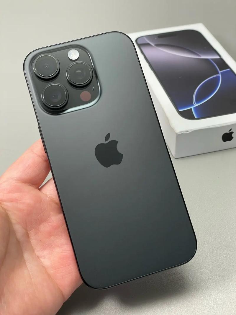 iPhone 16 Pro - 专业影像旗舰智能手机_资料库-4