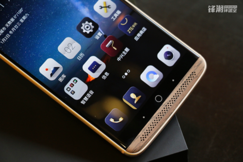 中兴Axon 7 - 双声道影音手机_百科资料-2 中兴Axon 7 - 双声道影音手机_百科资料-2