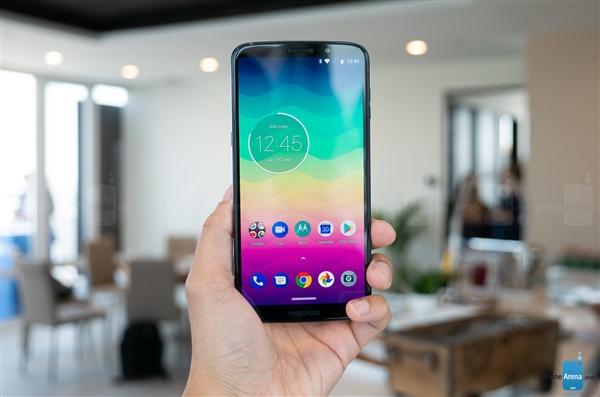 Moto Z3 Play - 模块化中端智能手机_资料手册-4