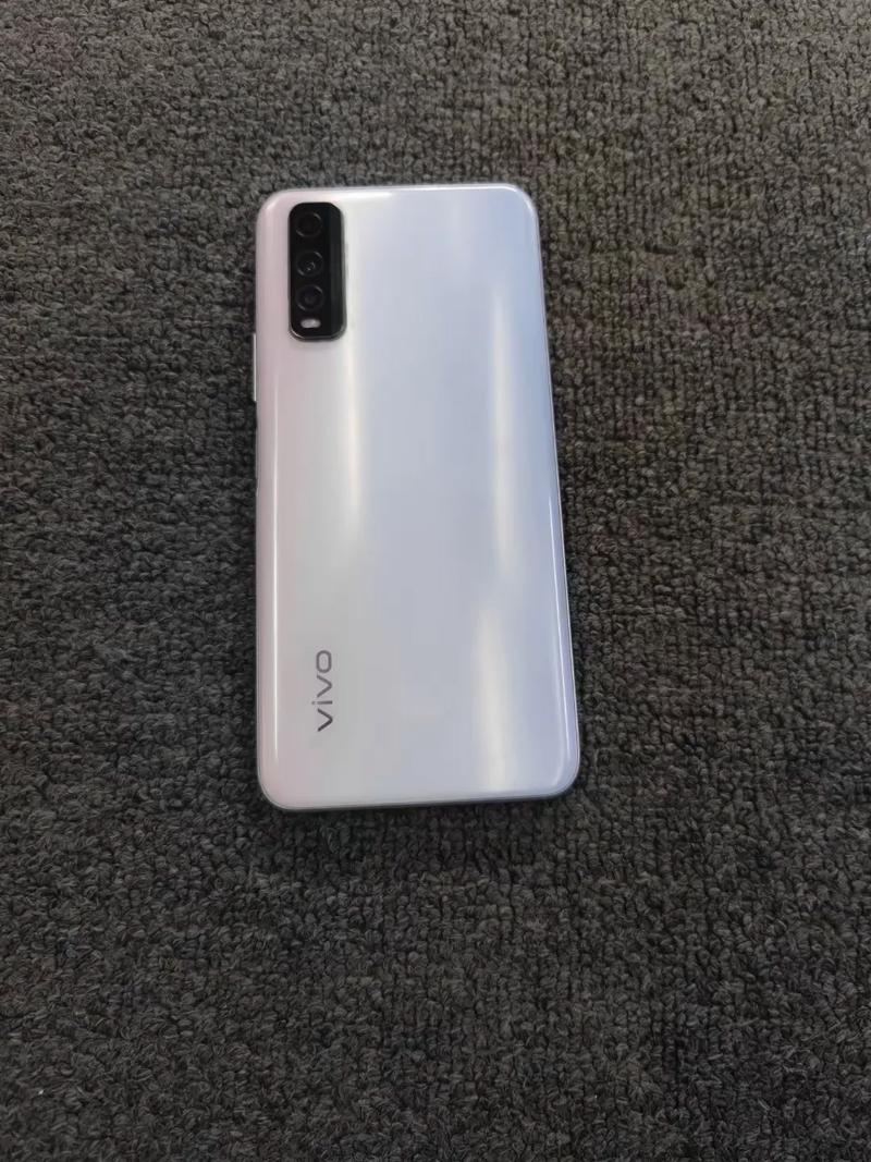 vivo Y70 - 长续航高清手机_百科资料-2