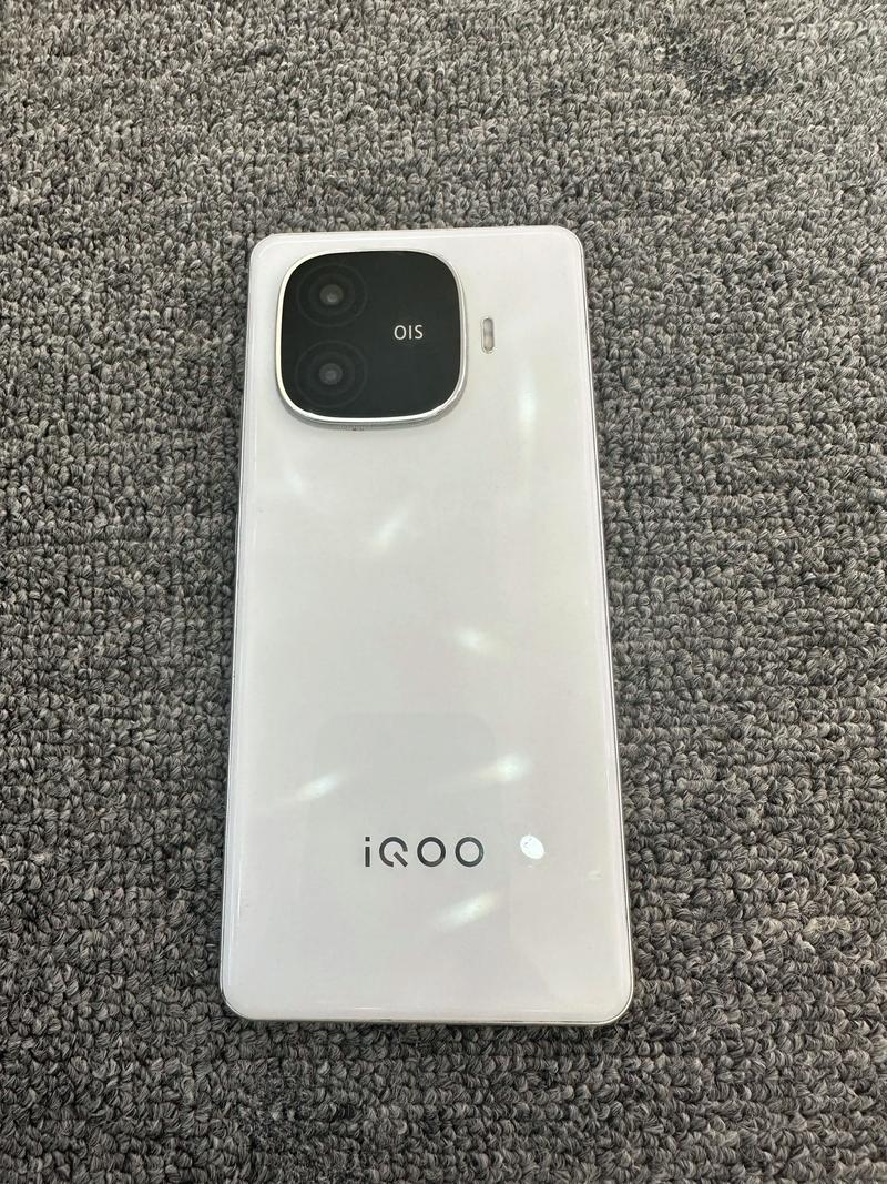 iQOO Z9s - 长续航性能手机_资料手册-2