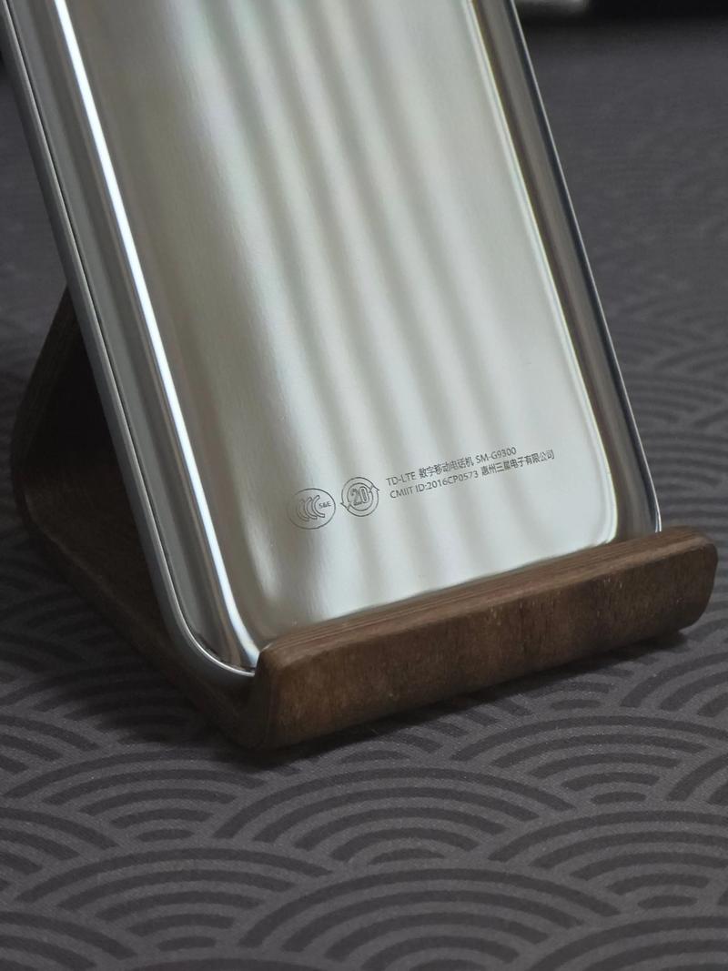 Galaxy S - 旗舰影像智能手机_资料手册-2