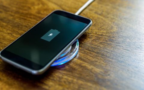 iPhone XS Max – 超视网膜屏旗舰手机_百科资料