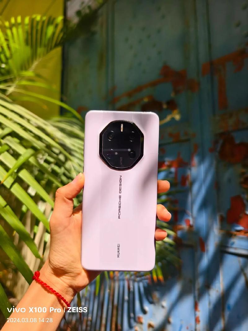 华为 Mate 50 RS 保时捷设计 - 超光变影像旗舰手机_资料大全-5 华为 Mate 50 RS 保时捷设计 - 超光变影像旗舰手机_资料大全-5