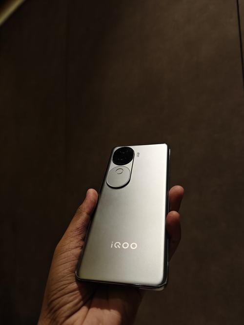 iQOO Z9s - 长续航性能手机_资料手册-1