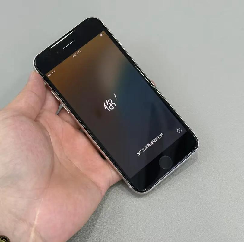 iPhone SE (第 3 代) - A15芯片智能手机_资料大全-4 iPhone SE (第 3 代) - A15芯片智能手机_资料大全-4