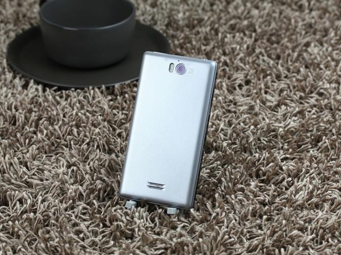 OPPO Find 3 (X905) – 纤薄拍照智能手机_资料库