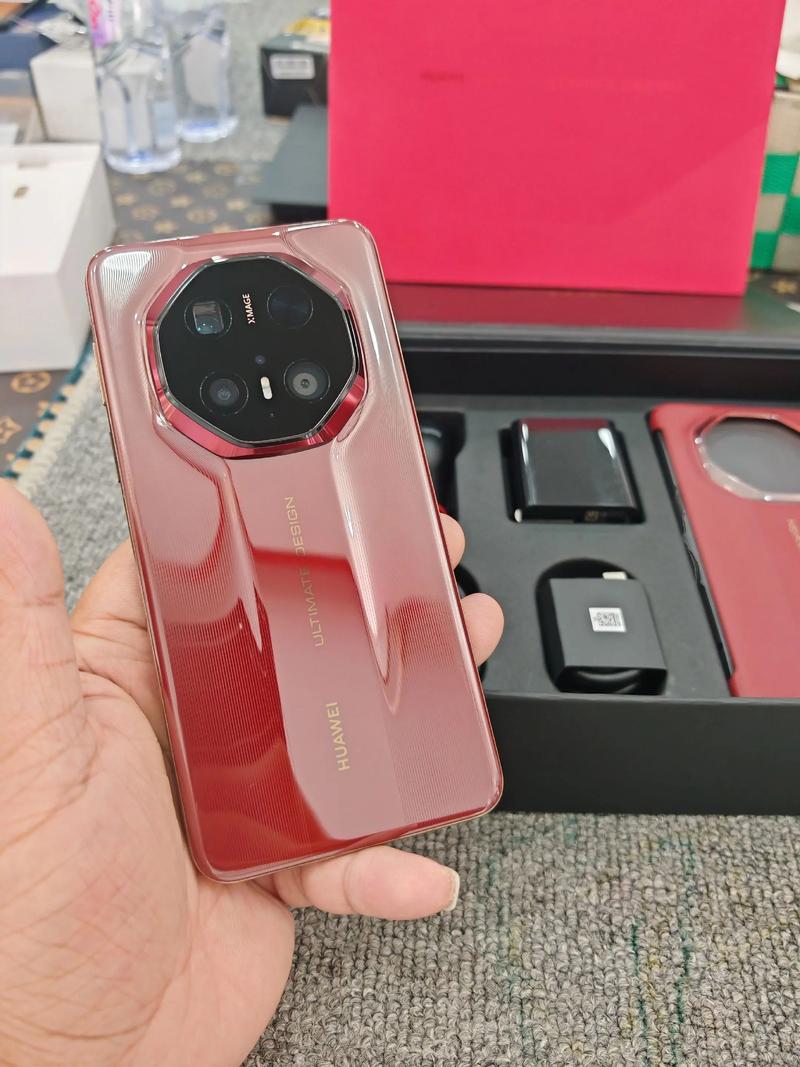 华为 Mate 70 RS 非凡大师 - 超高端旗舰手机_百科资料-3