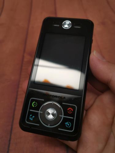Moto E6 - 入门级智能手机_资料手册-2 Moto E6 - 入门级智能手机_资料手册-2