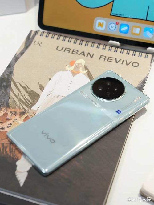 vivo X70s - 专业影像智能手机_百科资料-2