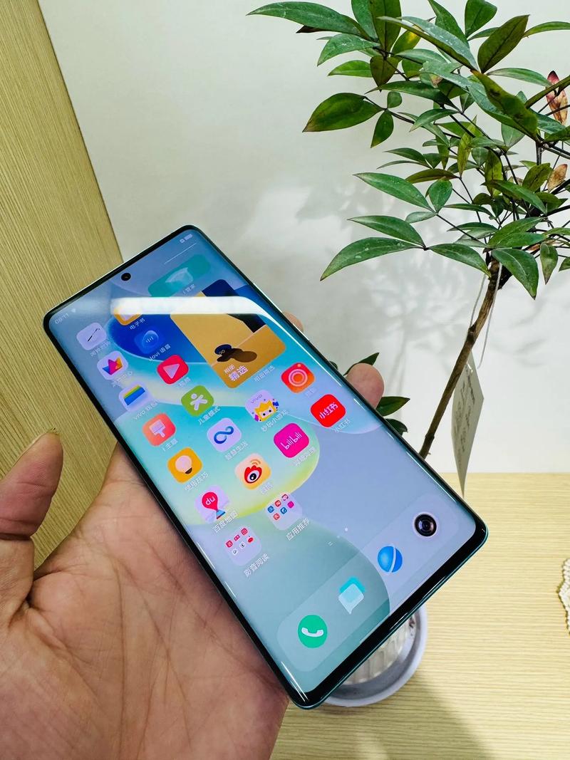 vivo X80Pro - 专业影像旗舰手机_百科资料-3