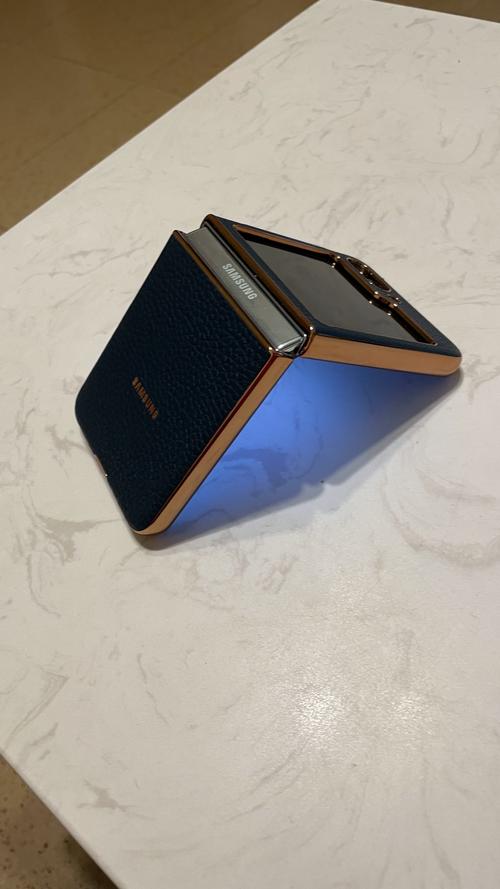 Galaxy Z Flip 5G - 折叠屏时尚手机_百科资料-4