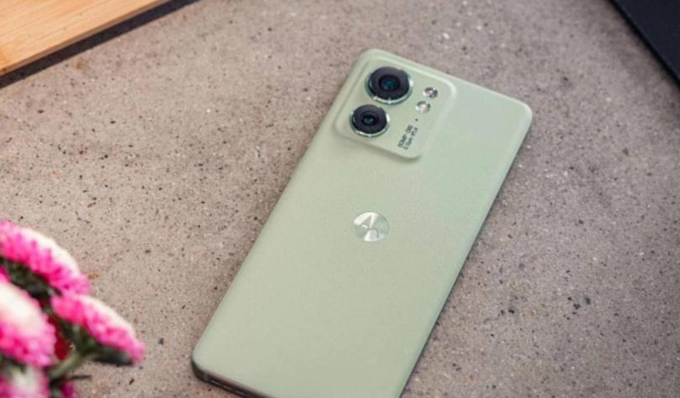 联想moto Edge 40 – 超清影像旗舰手机_资料手册