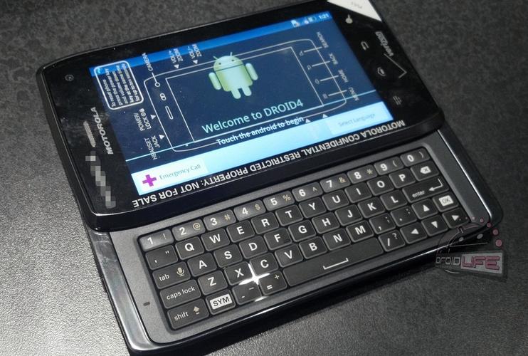 摩托罗拉 DROID 4 – 侧滑全键盘智能手机_百科资料