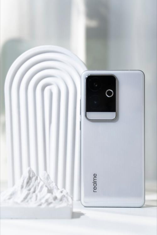realme GT6 - 旗舰性能游戏手机_百科资料-5