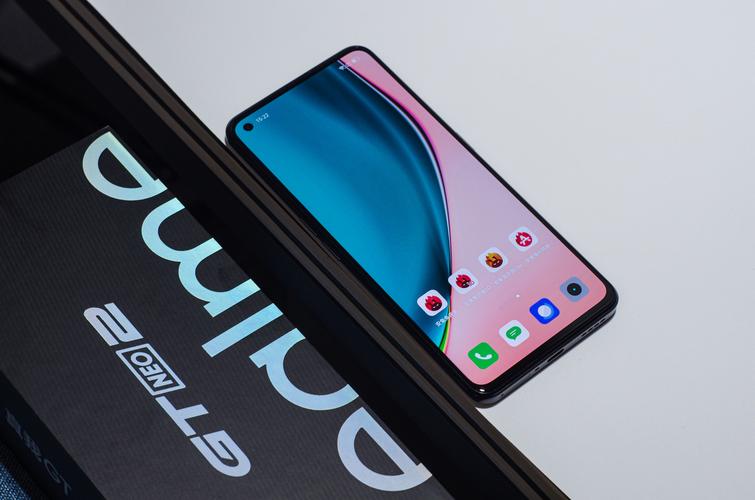realme GT Neo2 - 骁龙870游戏手机_百科资料-3 realme GT Neo2 - 骁龙870游戏手机_百科资料-3