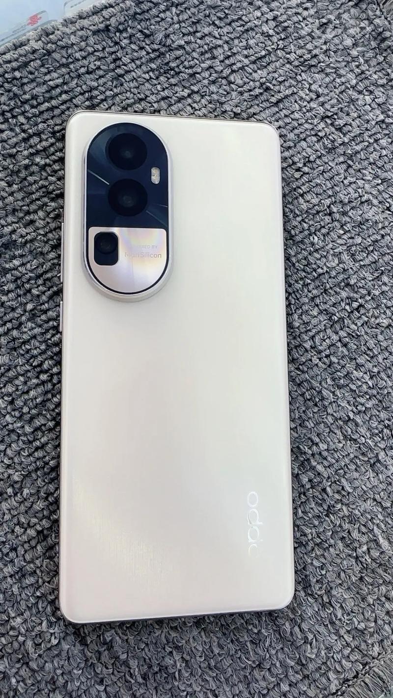 OPPO Reno10 Pro - 长焦人像旗舰手机_资料手册-3 OPPO Reno10 Pro - 长焦人像旗舰手机_资料手册-3