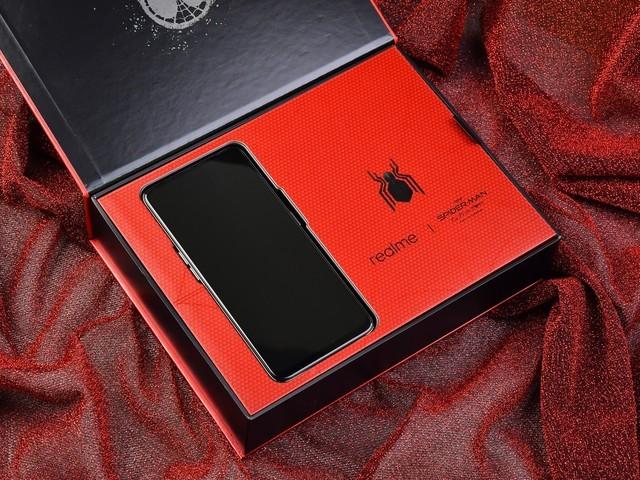 realme X 蜘蛛侠定制版 - 漫威联名旗舰手机_资料手册-2