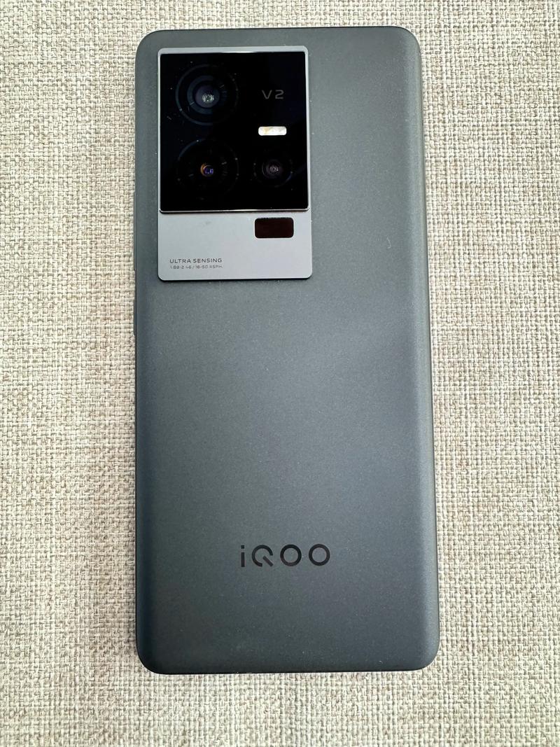 iQOO 11 – 性能电竞旗舰手机_资料手册