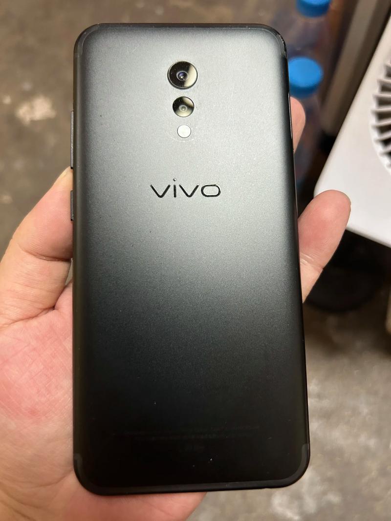 vivo Xplay6 - 曲面屏专业影像手机_百科资料-4