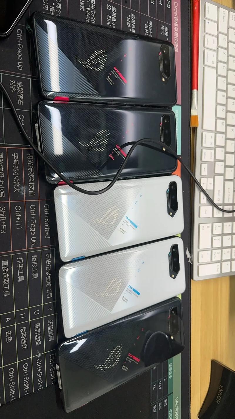 ROG游戏手机5 Ultimate - 专业电竞游戏手机_百科资料-2 ROG游戏手机5 Ultimate - 专业电竞游戏手机_百科资料-2