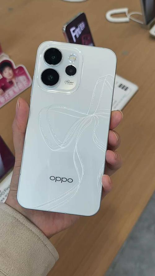OPPO Reno15 Pro 5G - 超清影像旗舰手机_资料大全-4 OPPO Reno15 Pro 5G - 超清影像旗舰手机_资料大全-4