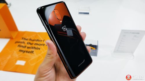 一加6T迈凯伦定制版 - 超跑设计旗舰手机_资料手册-5 一加6T迈凯伦定制版 - 超跑设计旗舰手机_资料手册-5