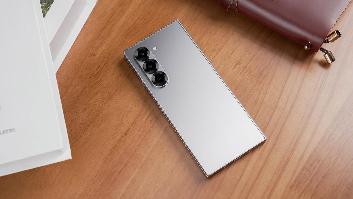 Galaxy Z Fold6 - 折叠屏旗舰智能手机_资料手册-4