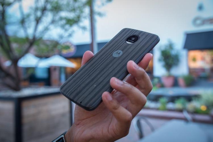 摩托罗拉 Moto Z Force - 模块化旗舰手机_资料库-2