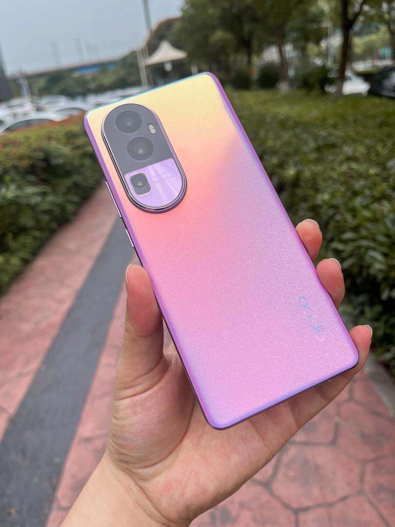 OPPO Reno10 Pro - 长焦人像旗舰手机_资料手册-5 OPPO Reno10 Pro - 长焦人像旗舰手机_资料手册-5