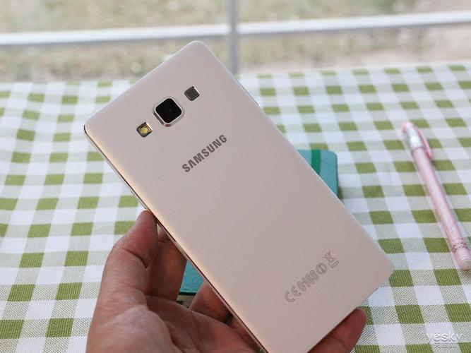 Galaxy A7 2017 - 全金属中端手机_百科资料-4